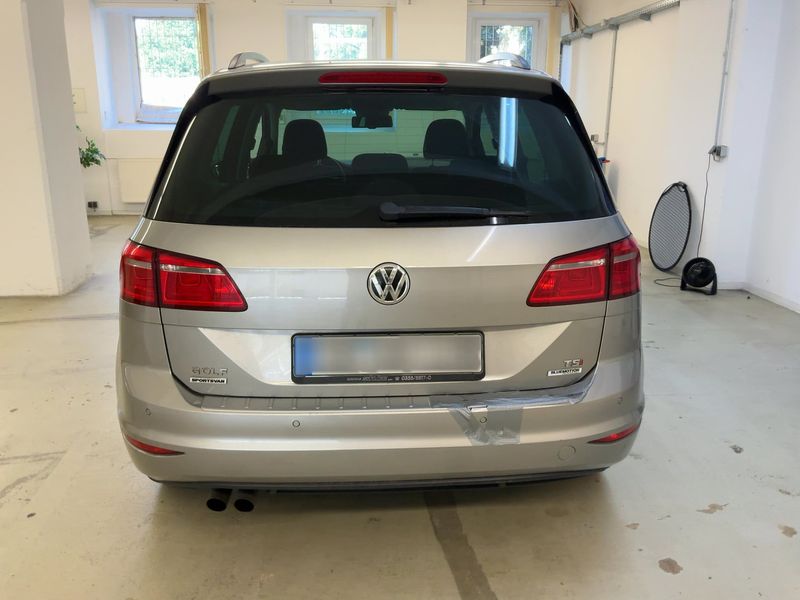 Volkswagen Golf VII Sportsvan 1.4 TSI Lounge BlueMotion Tech 2015 – снимка 7