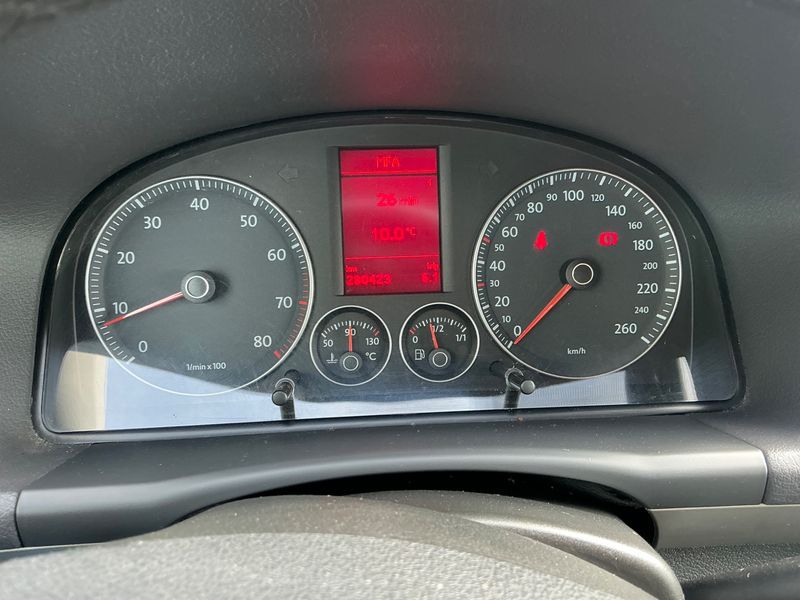 Volkswagen Touran 1.4 TSI United 2008 – снимка 4