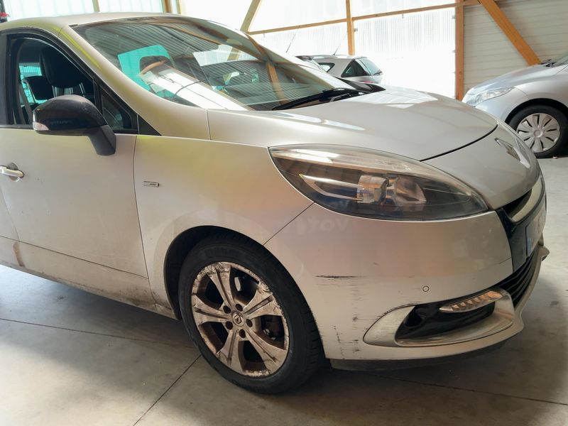 Renault Scenic 1.5 dCi BOSE Edition 2012 – снимка 12