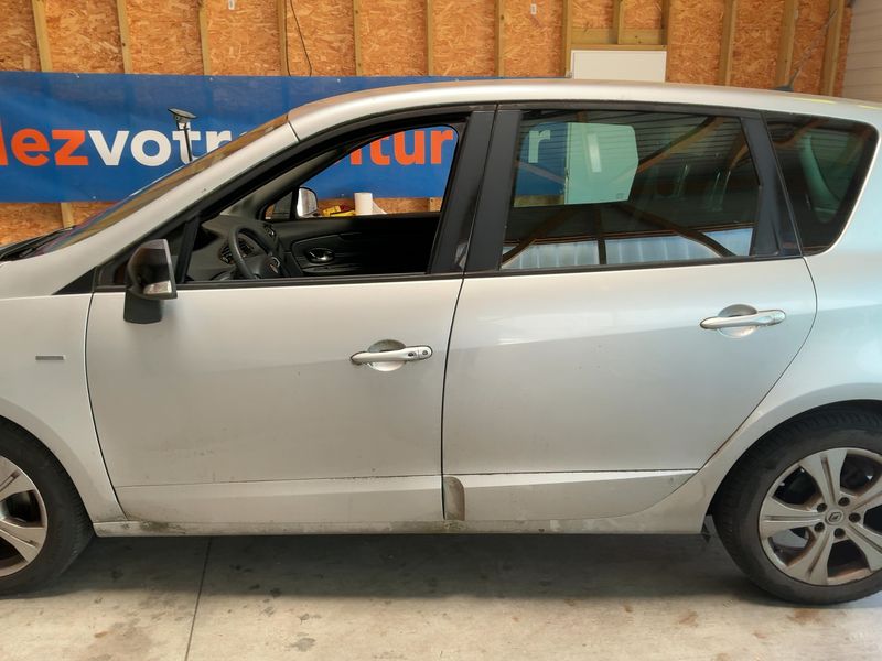 Renault Scenic 1.5 dCi BOSE Edition 2012 – снимка 4