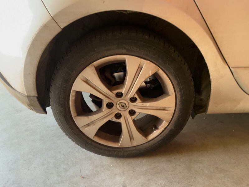 Renault Scenic 1.5 dCi BOSE Edition 2012 – снимка 9
