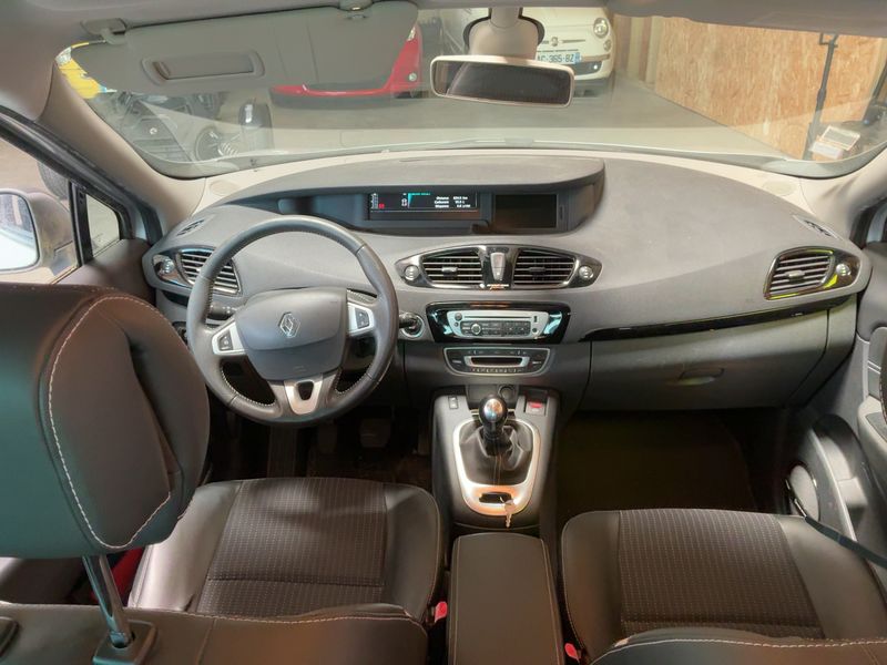 Renault Scenic 1.5 dCi BOSE Edition 2012 – снимка 17