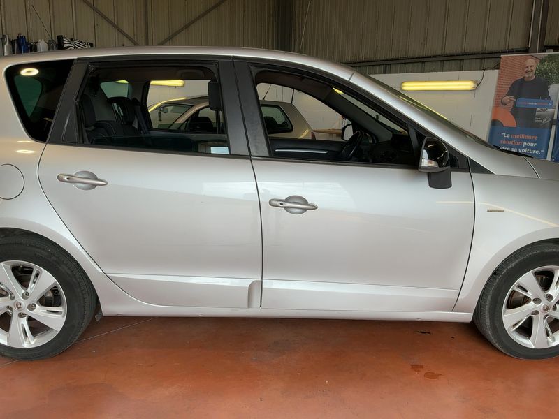 Renault Scenic 1.5 dCi Limited 2015 – снимка 10