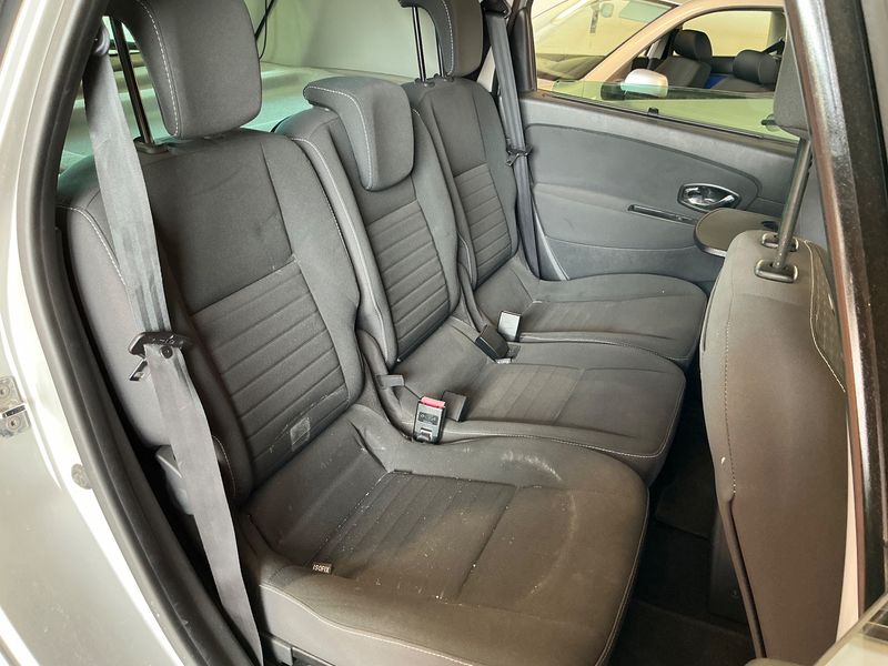 Renault Scenic 1.5 dCi Limited 2015 – снимка 19