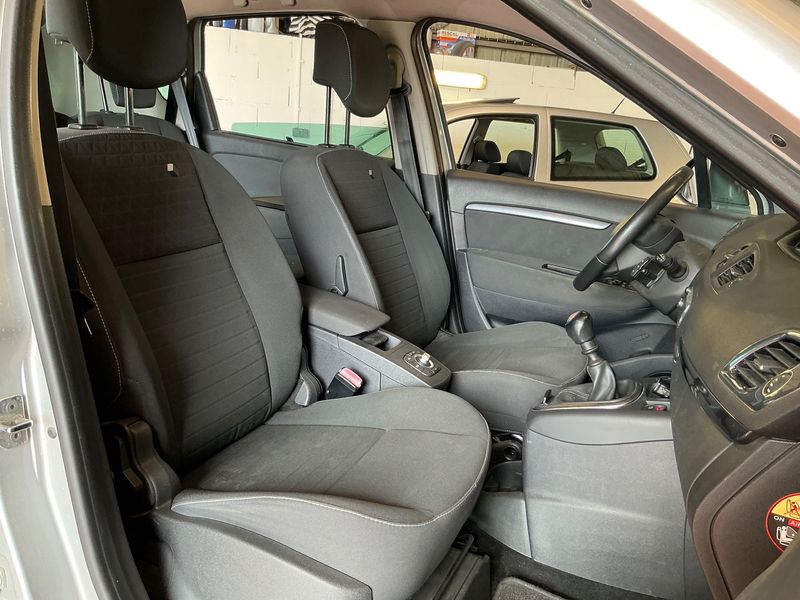 Renault Scenic 1.5 dCi Limited 2015 – снимка 16