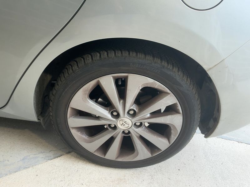 Toyota Auris 1.8 Hybrid Lounge 2013 – снимка 5