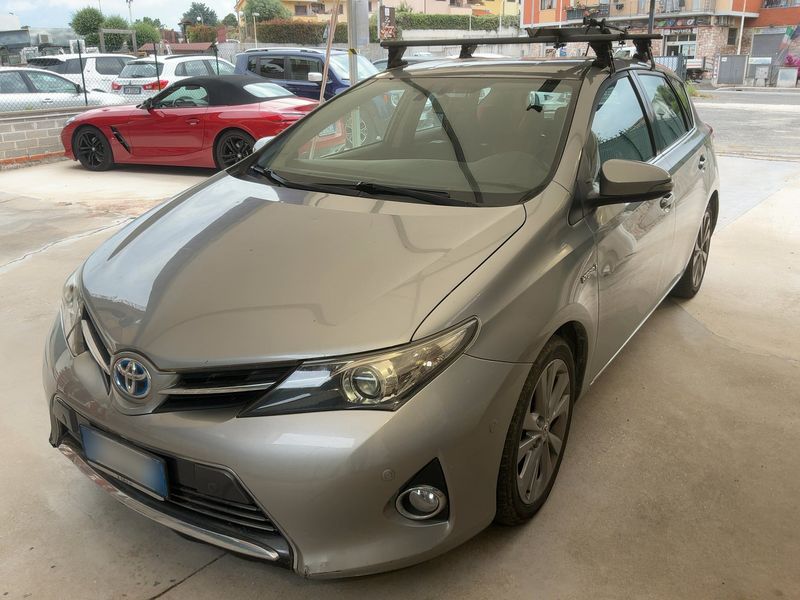 Toyota Auris 1.8 Hybrid Lounge 2013 – снимка 1