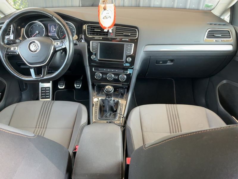 Volkswagen Golf VII 1.4 TSI Allstar BlueMotion Tech 2016 – снимка 17