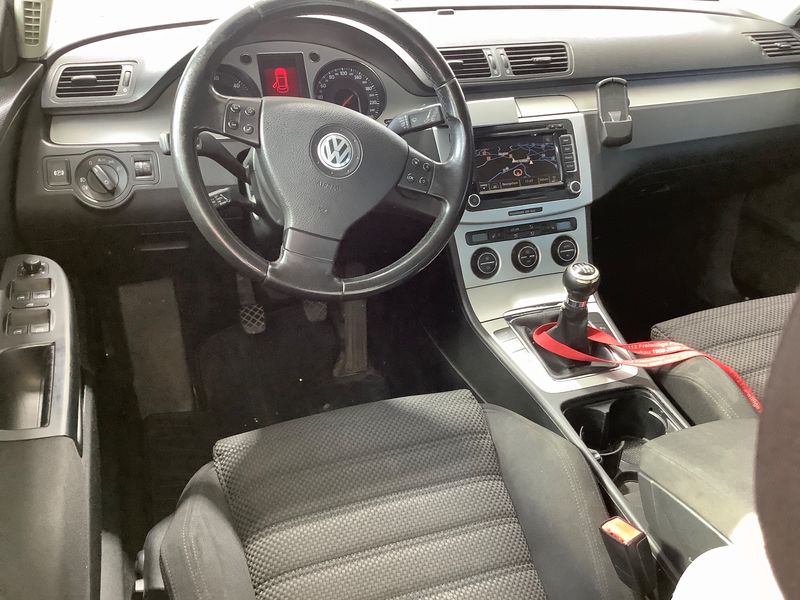Volkswagen Passat 2.0 TDI Sportline 2008 – снимка 12