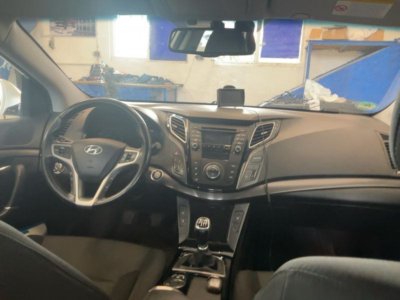 Hyundai i40 1.7 CRDi 5 Star Edition 2013 – снимка 17