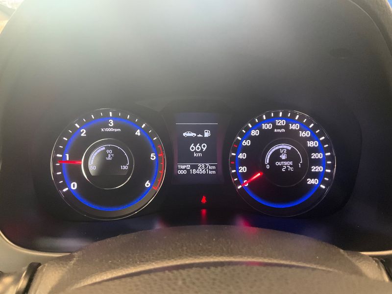 Hyundai i40 1.7 CRDi 5 Star Edition 2013 – снимка 18