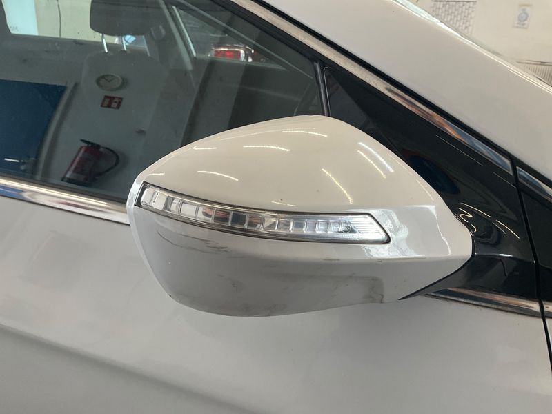 Hyundai i40 1.7 CRDi 5 Star Edition 2013 – снимка 23
