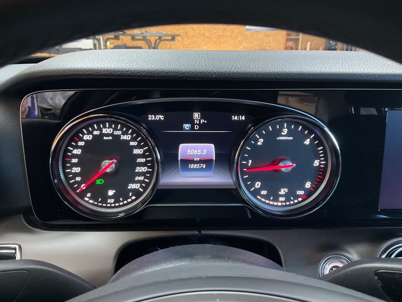 Mercedes-Benz E-Klasse E 220 d 2016 – снимка 13