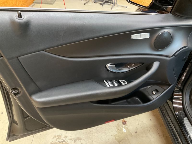 Mercedes-Benz E-Klasse E 220 d 2016 – снимка 37