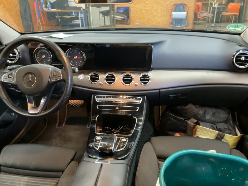Mercedes-Benz E-Klasse E 220 d 2016 – снимка 12