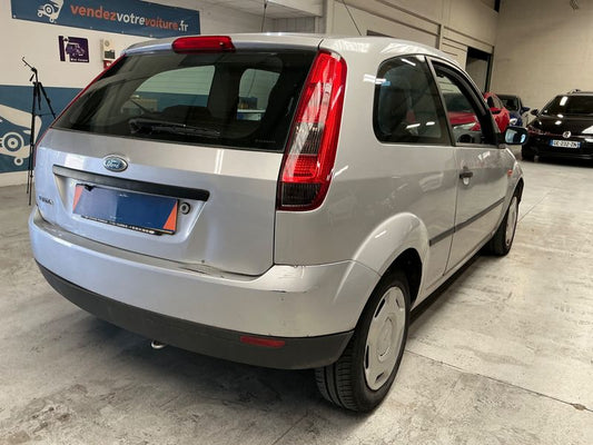 Ford Fiesta 1.3 Viva X 2004 – снимка 2