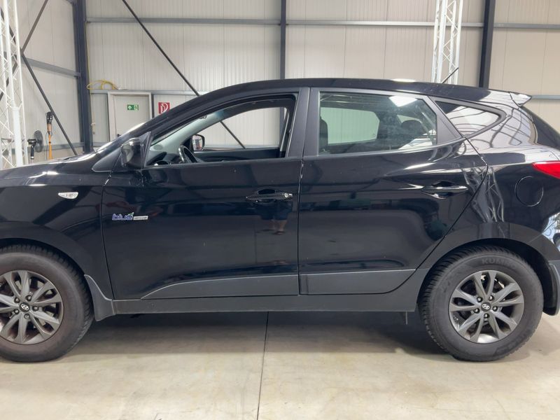 Hyundai ix35 1.6 Trend Blue 2WD 2015 – снимка 4