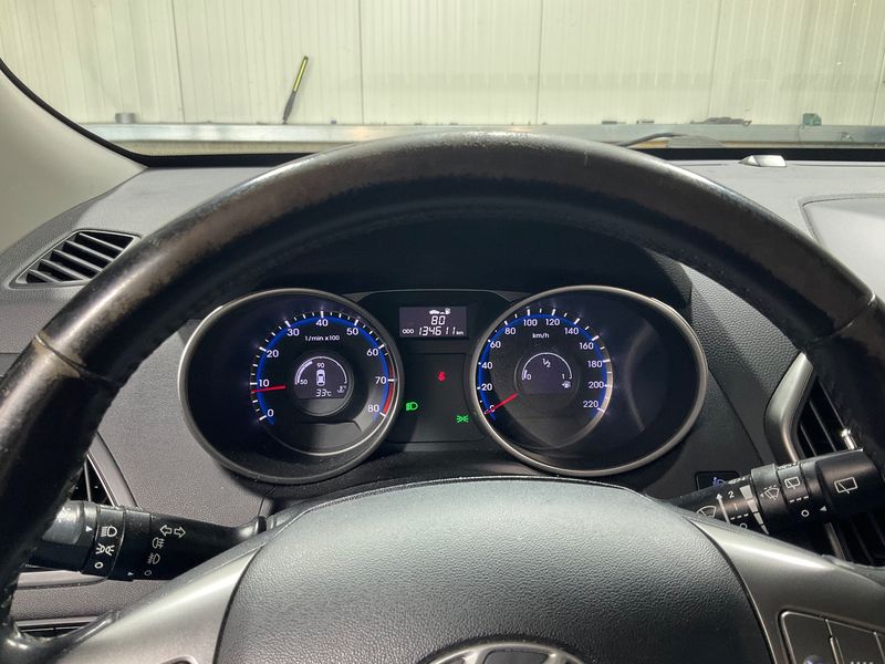 Hyundai ix35 1.6 Trend Blue 2WD 2015 – снимка 18