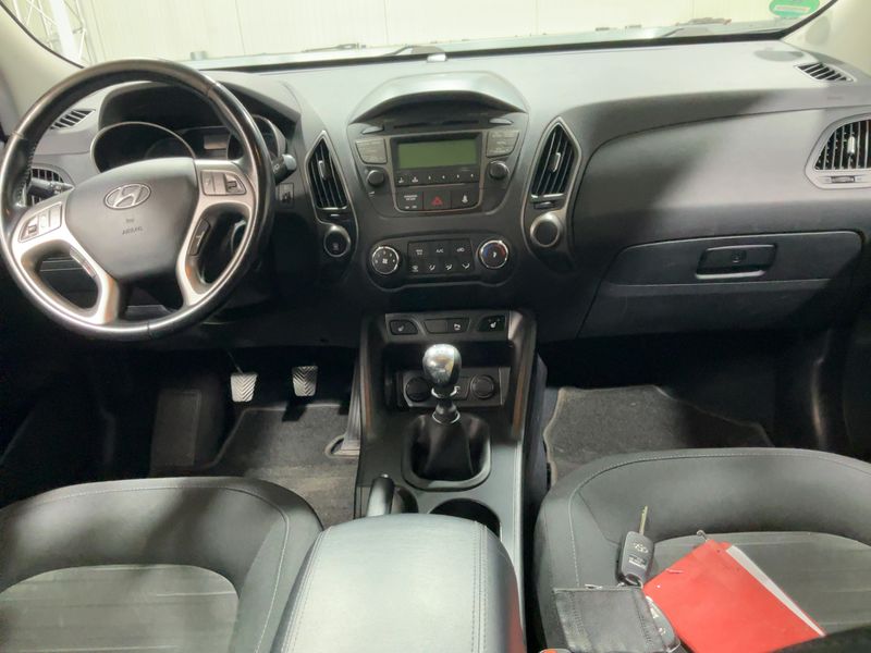 Hyundai ix35 1.6 Trend Blue 2WD 2015 – снимка 17