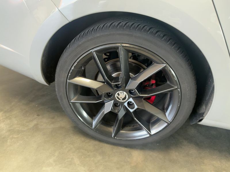 Skoda Octavia 2.0 TDI RS 2017 – снимка 9