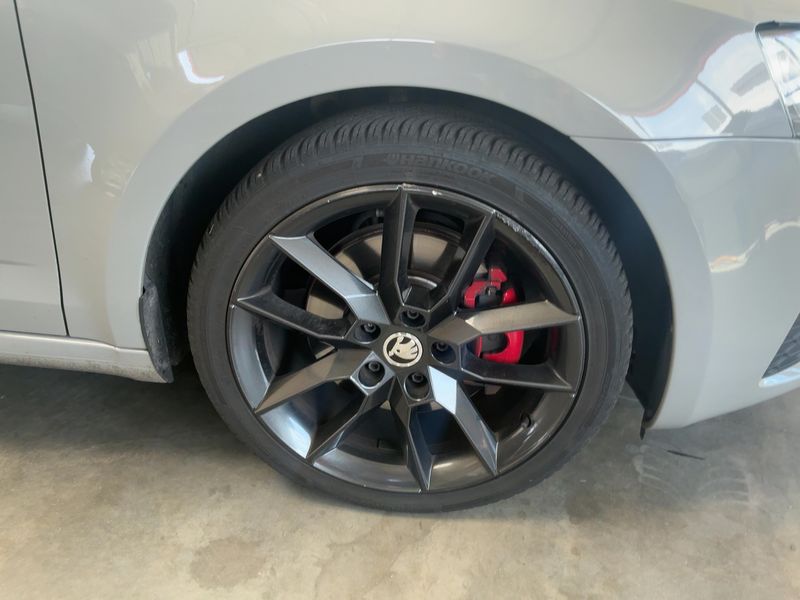Skoda Octavia 2.0 TDI RS 2017 – снимка 11