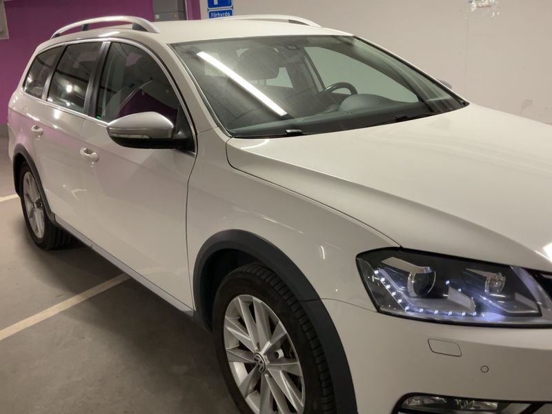 Volkswagen Passat 2.0 TDI 4Motion BlueMotion Tech 2014 – снимка 12