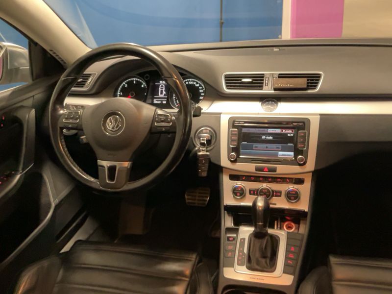 Volkswagen Passat 2.0 TDI 4Motion BlueMotion Tech 2014 – снимка 18