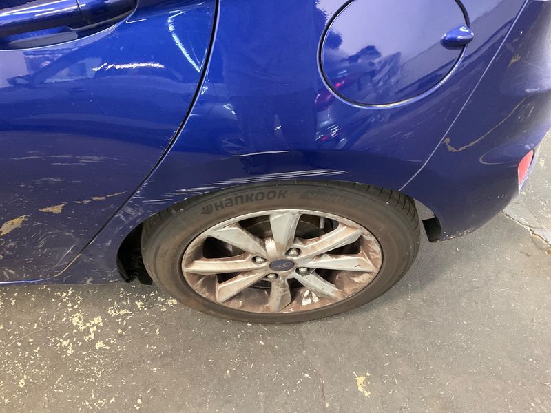 Ford Fiesta 1.1 Cool&Connect 2017 – снимка 28