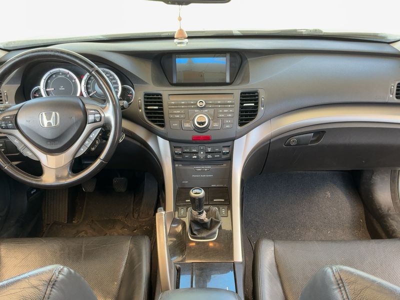 Honda Accord 2.2 DTEC Luxury Innova 2010 – снимка 17