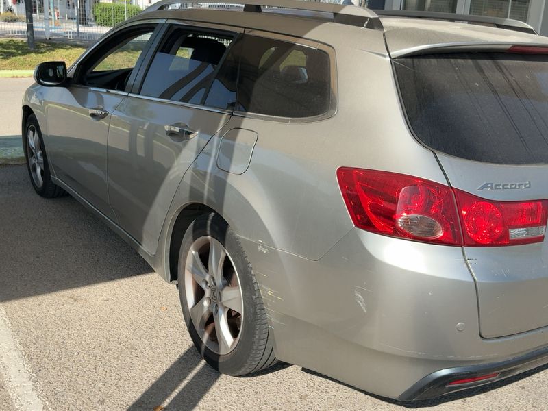 Honda Accord 2.2 DTEC Luxury Innova 2010 – снимка 6