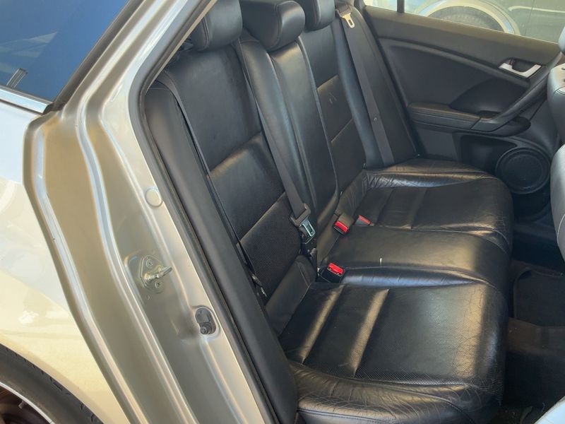 Honda Accord 2.2 DTEC Luxury Innova 2010 – снимка 19