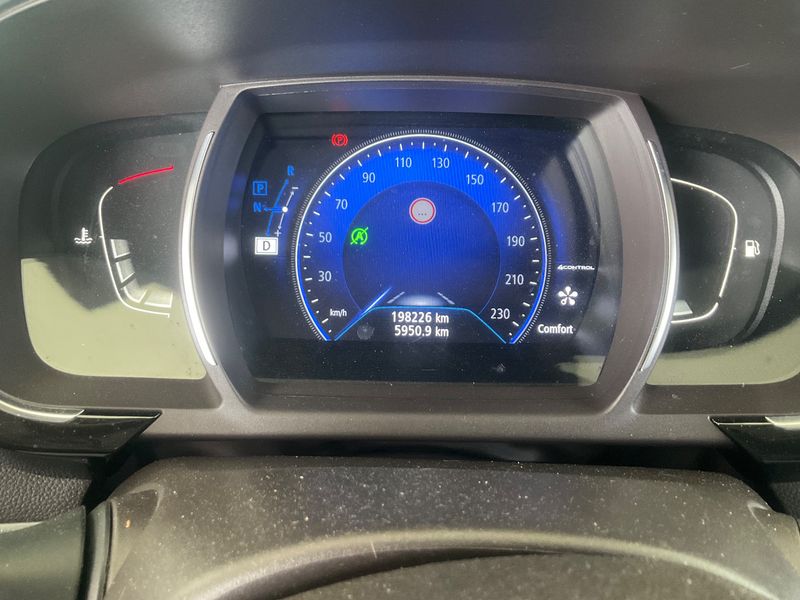 Renault Espace 1.6 dCi Energy Zen 2018 – снимка 18