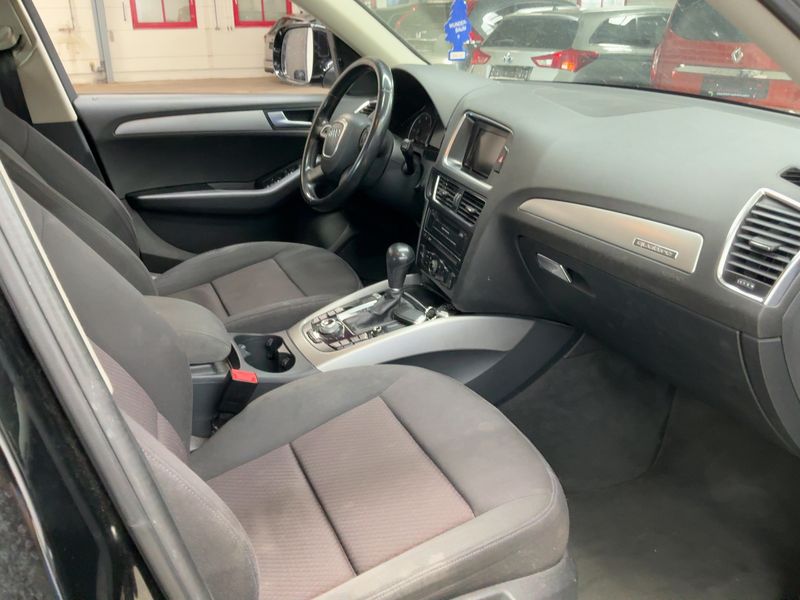 Audi Q5 2.0 TDI quattro 2012 – снимка 17
