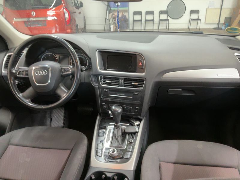 Audi Q5 2.0 TDI quattro 2012 – снимка 18