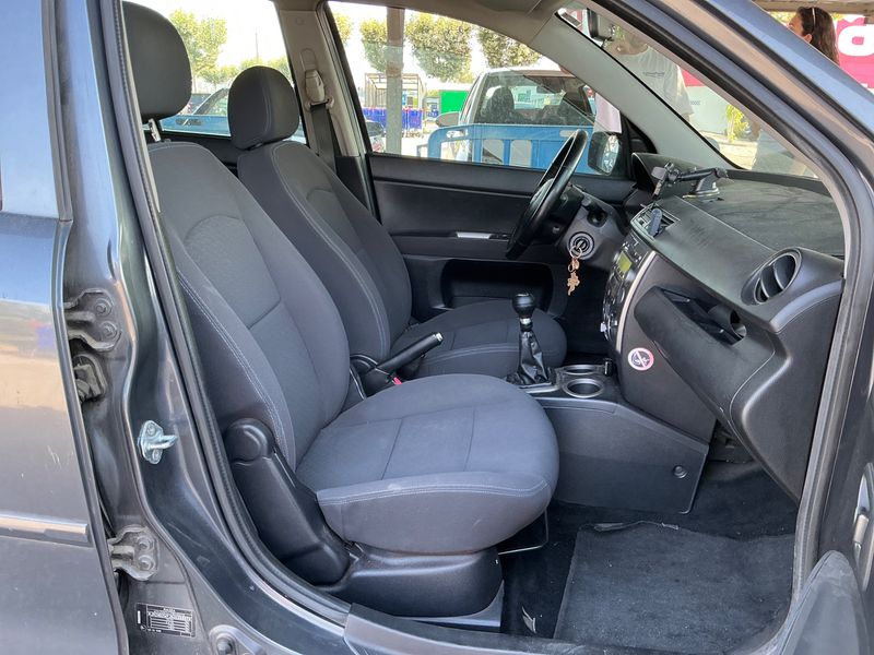 Mazda 2 1.6 Sportive 2005 – снимка 3