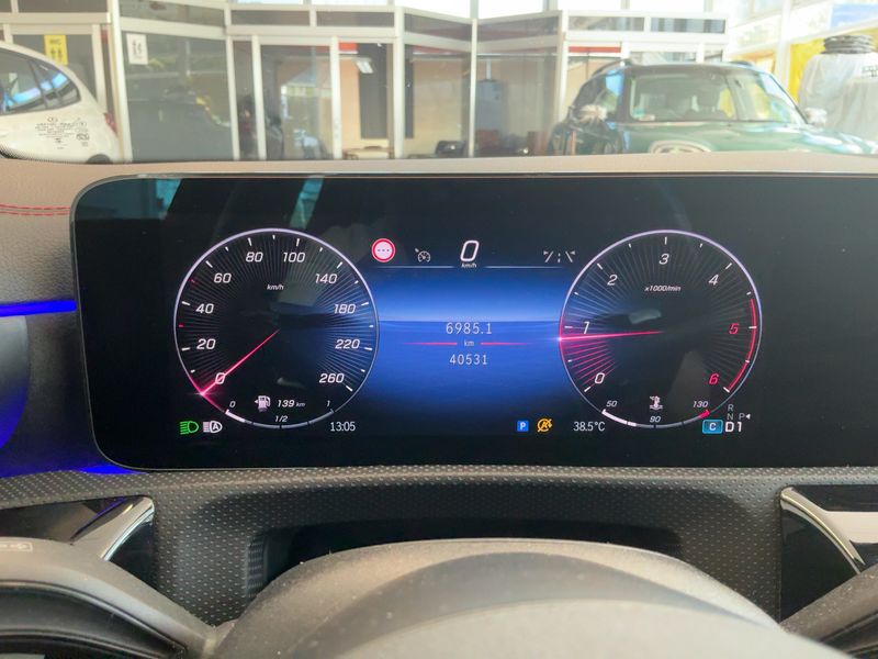 Mercedes-Benz CLA-Klasse CLA 220 d Shooting Brake AMG Line 2024 – снимка 19