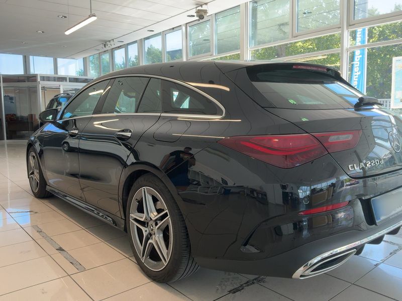 Mercedes-Benz CLA-Klasse CLA 220 d Shooting Brake AMG Line 2024 – снимка 6
