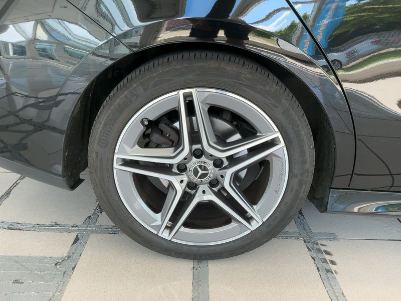 Mercedes-Benz CLA-Klasse CLA 220 d Shooting Brake AMG Line 2024 – снимка 9