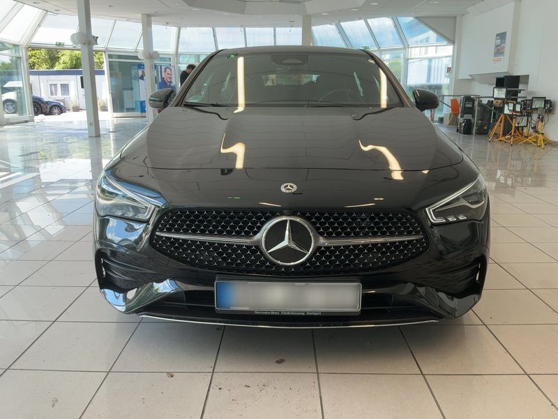 Mercedes-Benz CLA-Klasse CLA 220 d Shooting Brake AMG Line 2024 – снимка 14
