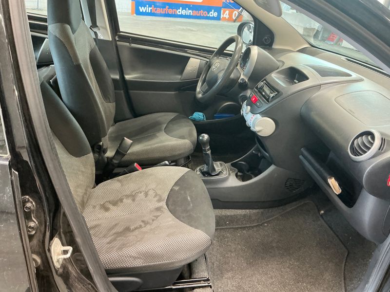 Toyota Aygo 1.0 Cool 2012 – снимка 3