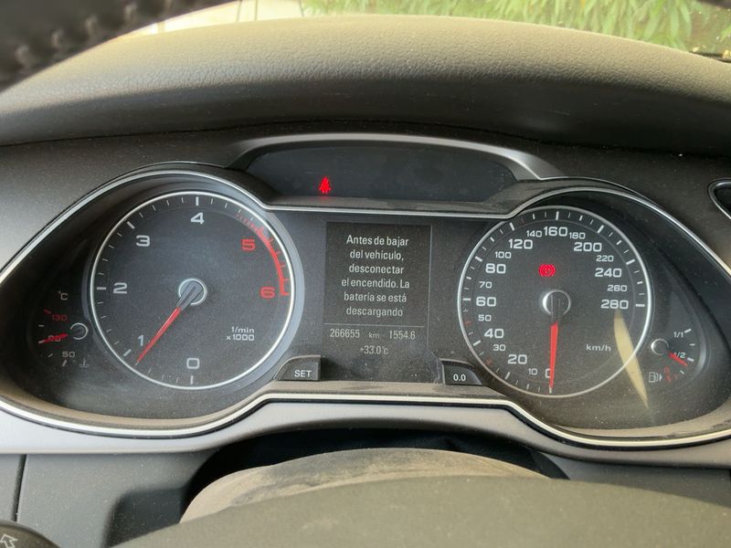 Audi A4 2.0 TDI 2013 – снимка 18