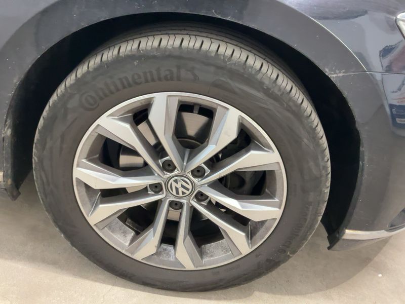 Volkswagen Passat 2.0 TDI Highline BlueMotion Tech 2015 – снимка 11