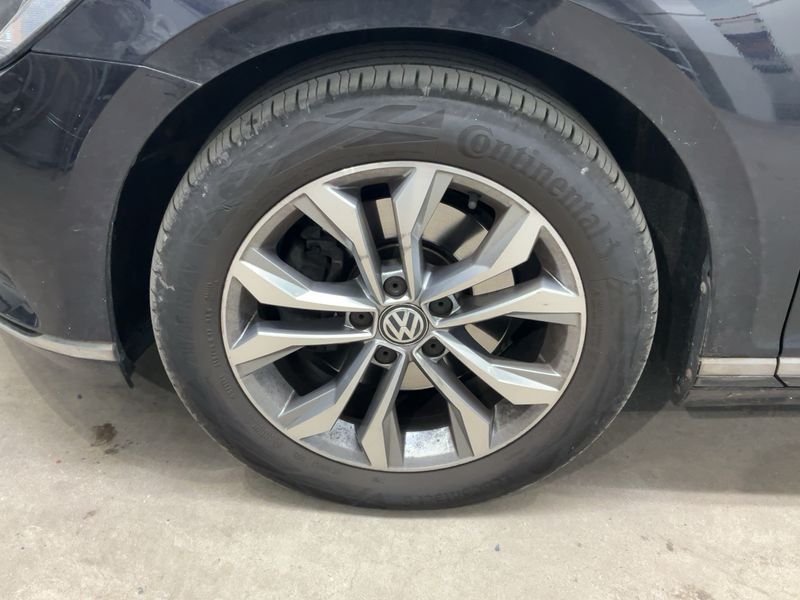 Volkswagen Passat 2.0 TDI Highline BlueMotion Tech 2015 – снимка 3