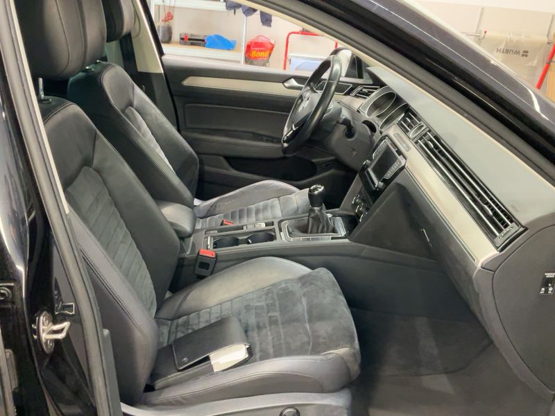 Volkswagen Passat 2.0 TDI Highline BlueMotion Tech 2015 – снимка 16