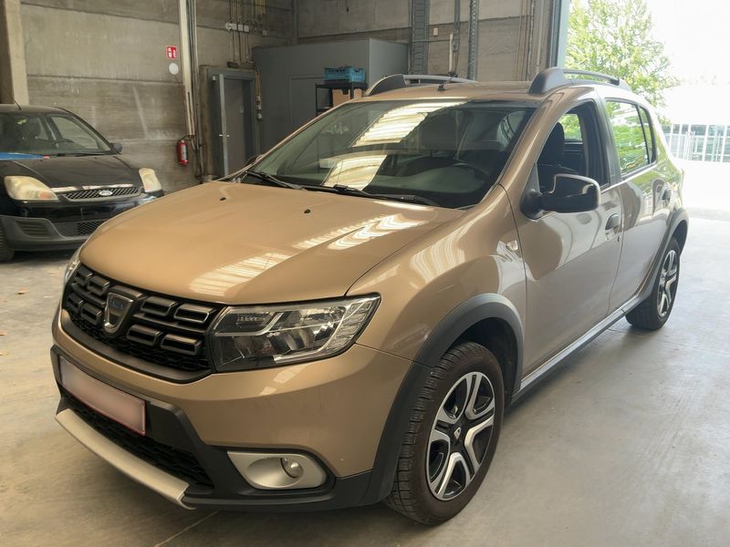 Dacia Sandero 0.9 TCe Stepway Celebration 2018 – снимка 2