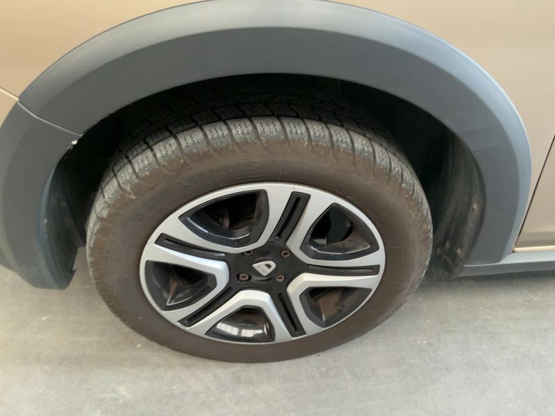 Dacia Sandero 0.9 TCe Stepway Celebration 2018 – снимка 3