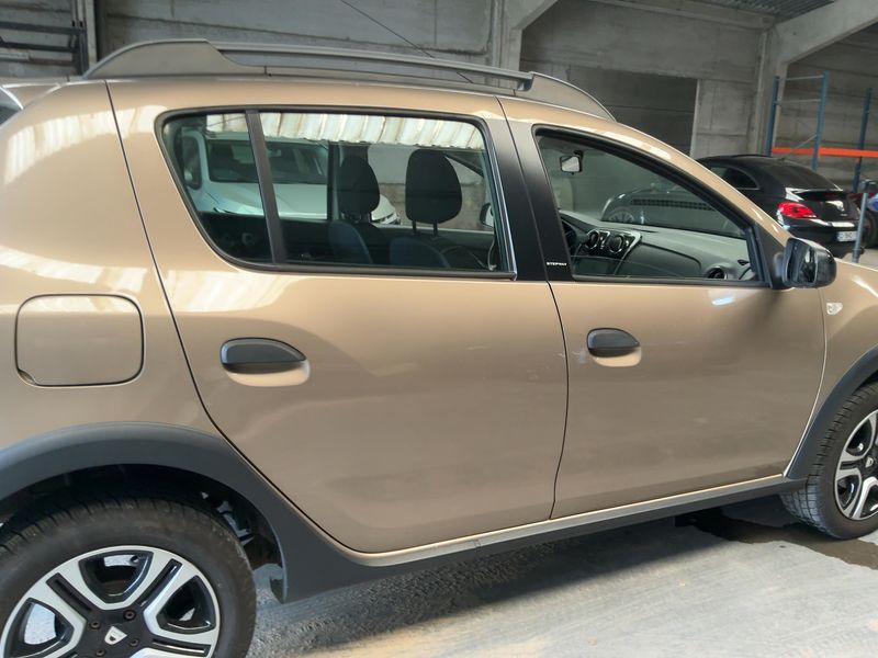 Dacia Sandero 0.9 TCe Stepway Celebration 2018 – снимка 10