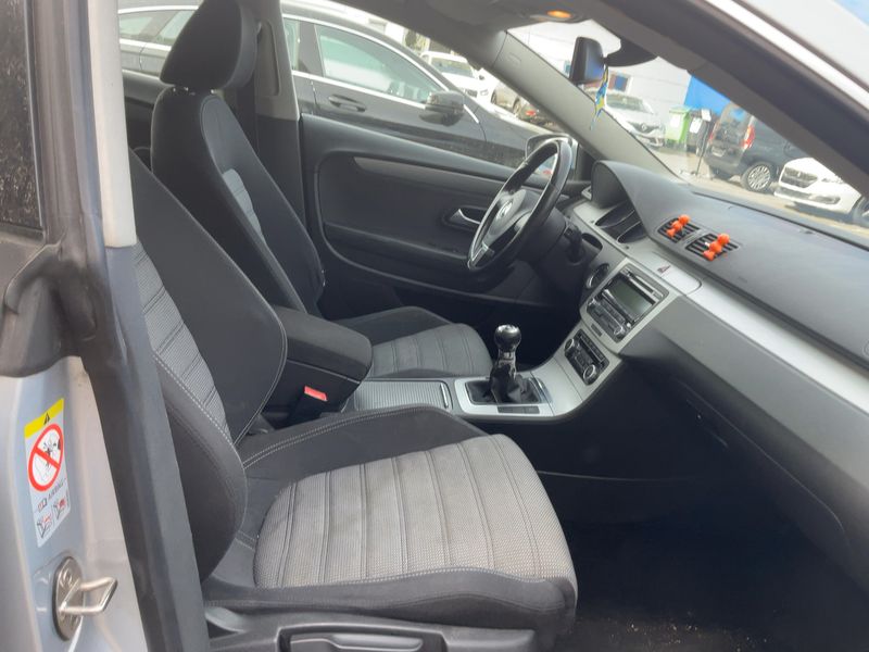 Volkswagen Passat CC 2.0 TDI 2010 – снимка 11