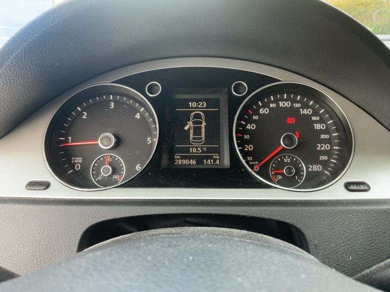 Volkswagen Passat CC 2.0 TDI 2010 – снимка 13