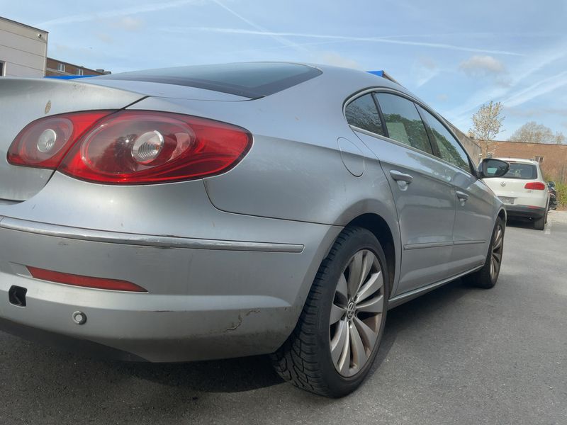 Volkswagen Passat CC 2.0 TDI 2010 – снимка 6